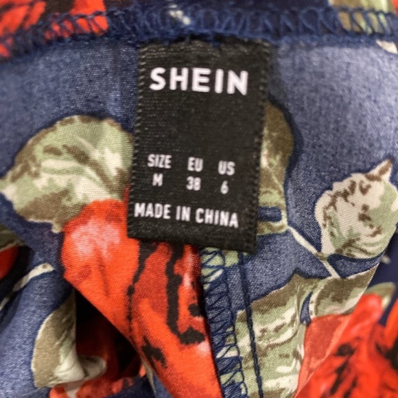 Shein Flower Dress  Overalls Size Medium - Picture 6 of 6